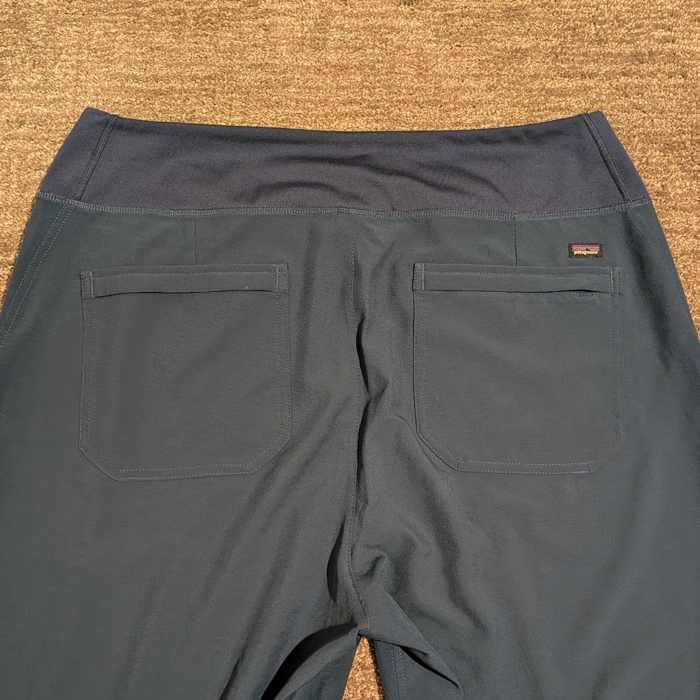 Patagonia Navy Blue Cropped Happy Hike Joggers - Large - Picture 5 of 14